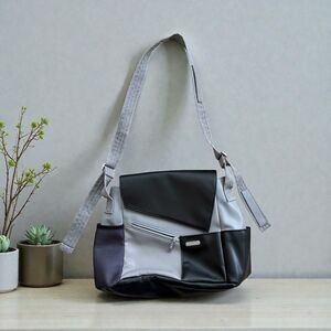 Baggallini Color Blocking Geometric Flap Crossbody Venice Collection Black Gray